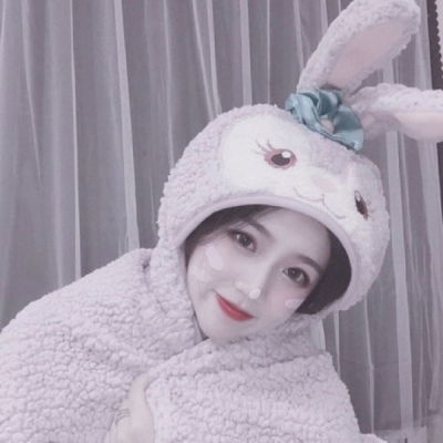 姐妹冰激凌蛋糕店