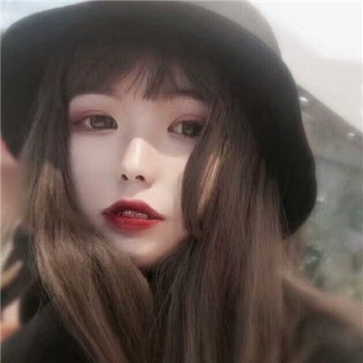 橄榄球扑人