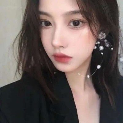 停靠V8